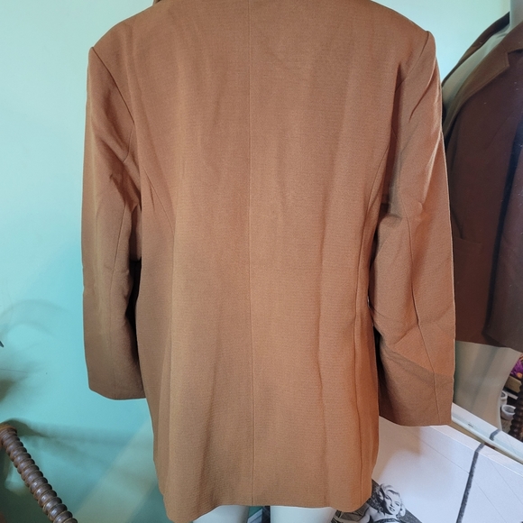 Blazer by Linea by Louis Dell' Olio New in Bag (Camel) - Picture 7 of 9